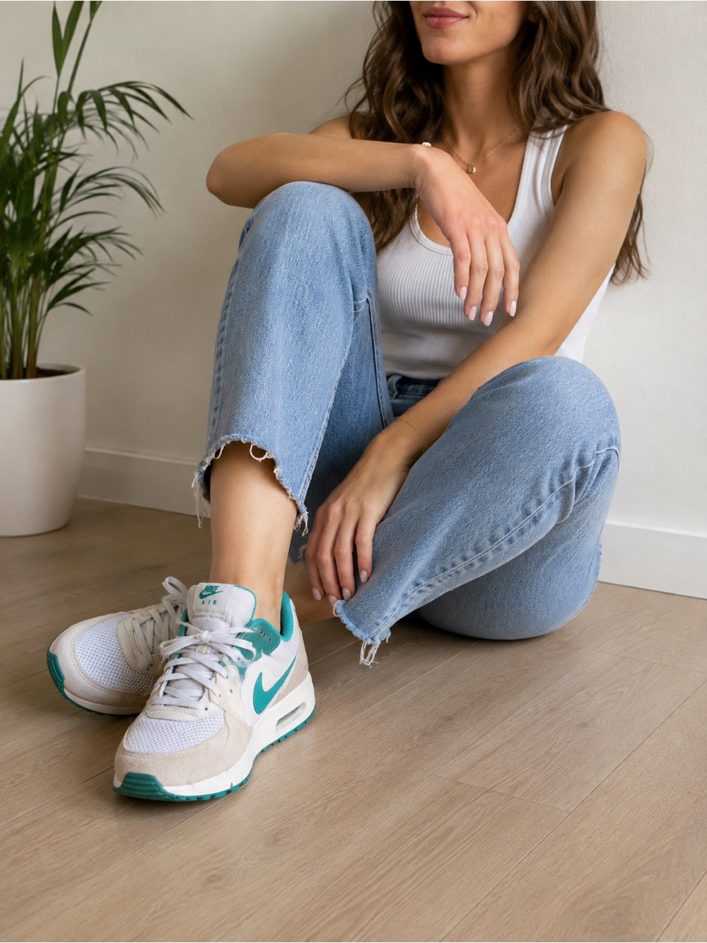 Nike Air Max Excee Womens Pure Platinum White teal sneakers SZ 7.5 - Picture 7 of 7